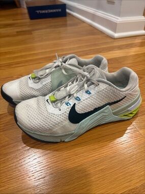 Nike Metcon - Size W8